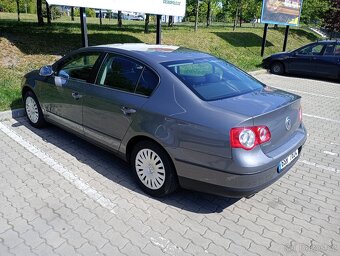 Volkswagen Passat (B6) 1.6 FSI - 3