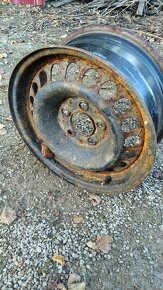Prodám disk na éčkový mercedes/95 - 3