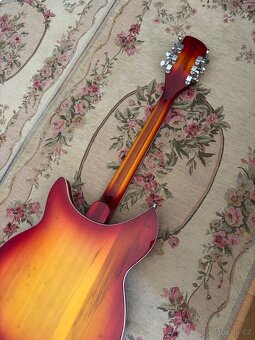 Elektricka gitara - 3