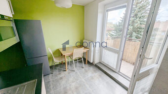 Pronájem bytu 2+1/T/B, 60m², ul. Čumpelíkova, Praha 8 - Koby - 3