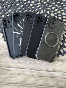 iPhone 11 64GB v Toop stavu - 3
