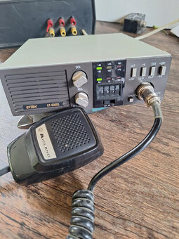 Prodám větší množství radiostanic končím - 3