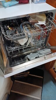 Prodám myčku Beko. Volně stojící - 3