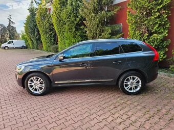 Volvo XC60 2.4 D5 169kW,AWD,Summum,Webasto,141tkm,Pano,Navi. - 3