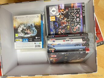 Ahoj chtel bych prodat playstation 3 - 3