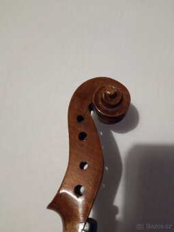 Celé housle na opravu - 3