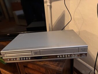 funkční VHS a DVD prehravac Philips - 3