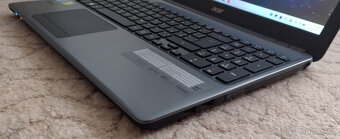 Acer Aspire E1-530G - 3
