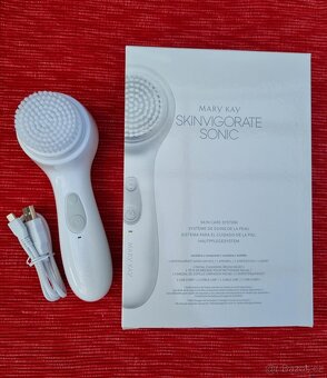 Čistící kosmetický kartáček - sonický nový - 3