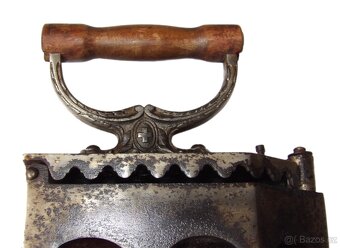 Žehlička na dřevěné uhlí - Rakousko-Uhersko - 3