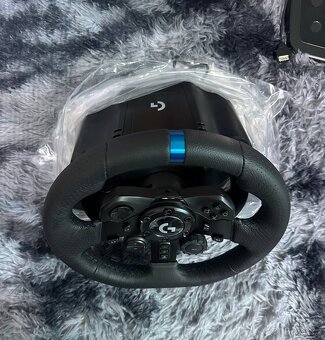 Logitech G923 TrueForce + pedaly - PS4/PS5/PS - top stav - 3