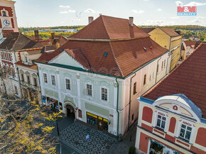 Prodej historického nájemního domu, 954 m², Slaný - 3