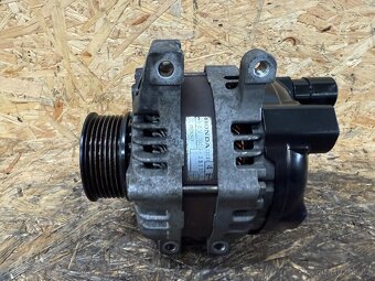 ALTERNÁTOR 2.2 CTDI HONDA CR-V 104210-3911 - 3