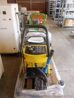 Podlahový Mycí Stroj Karcher BD 530 - 3