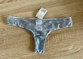 H&M krajkové bleděmodré kalhotky nové včetně visačky vel. M - 3