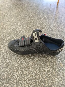 Sidi tretry kolo vel. 42 - 3