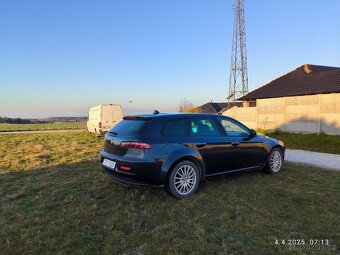 Alfa Romeo 159 sw 1.9jtdm 110kw - 3