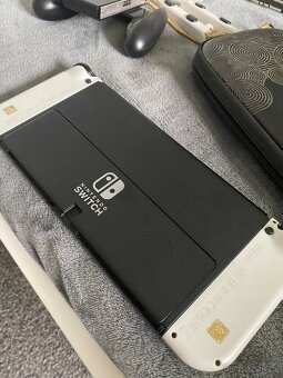 Nintendo Switch Oled - Zelda Edition - 3