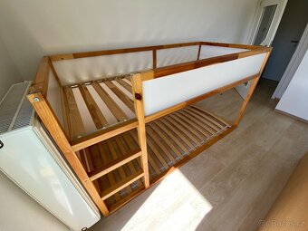 Oboustranná postel Ikea Kura - 3