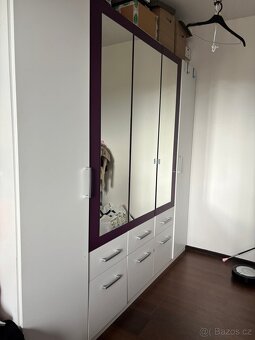 Šatní skříň - 3