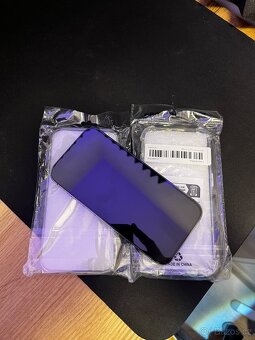 iPhone 14 Pro - 3