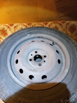 Pneu s plechovými disky 185/65 r14 z Fiatu - 3