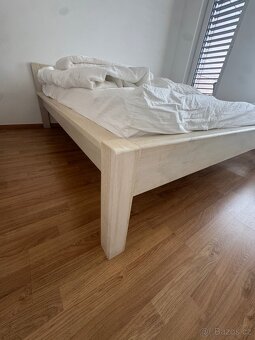 Postel masivní dub 180x200 s roštem - 3