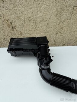 Prodám Váhy vzduchu a filtr box, na Škoda Octavia 2. - 3
