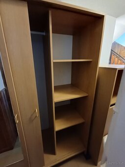 šatní skřín s posuvnými dveřmi (zrcadlo) - 3