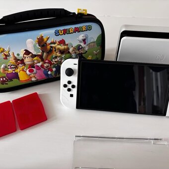 Nintendo Switch OLED - 3