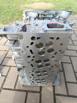 Hlava motoru - 3