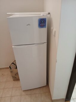 Lednička s mrazáčkem ETA - 3