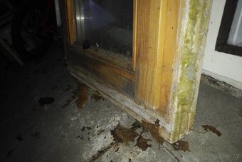 Dřevěné eurookno s rámem a dvojsklem - 3