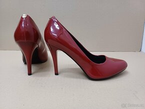 Lakované vínové lodičky vel.38 - 3