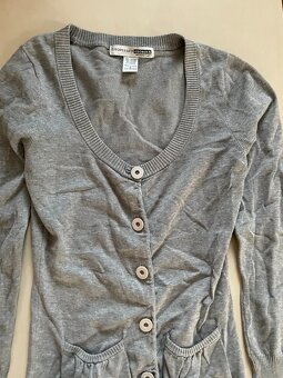 Dlouhý propínací svetr, vel XS/S, Necessary objects - 3