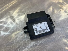ŘÍDICÍ JEDNOTKA PARKOVACÍ BRZDY 3AA907801H - 3