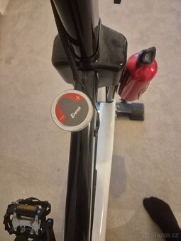 Spinning - cyklistický trenažer - 3