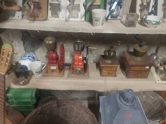 Starý PORCELANOVÝ MLÝNEK na kavu - 3