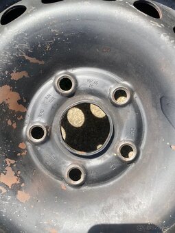 VW plecháče 5x112 195/65 R15 - 3
