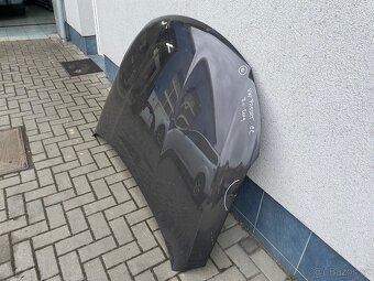 Prodám přední kapotu VW Passat CC r.v. 2009 - 3