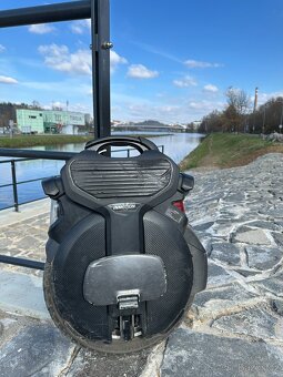 Jednokolka InMotion V11; EUC - 3