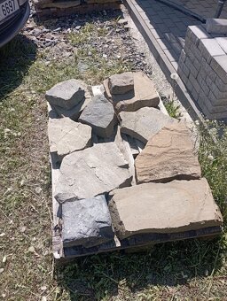 Kamenné placáky (šledy) - 3