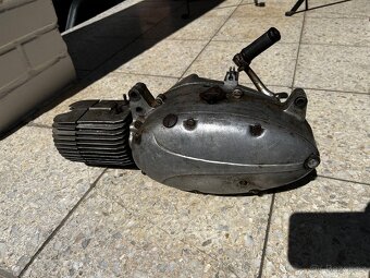 Jawa pionyr motor - 3
