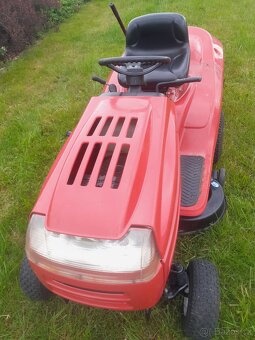 ZAHRADNÍ TRAKTOR 18 HP - 3