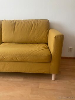 Horčicový gauč - 3