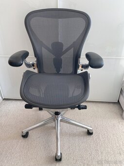 Kancelářská židle Herman Miller Aeron B Exclusive NOVÁ - 3