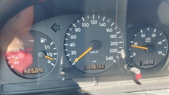 Mercedes ML 270 CDi MANUAL - 3