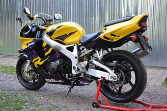 Honda CBR 900RR Fireblade SC33 - 3