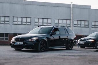 BMW e61 530d manuál - 3