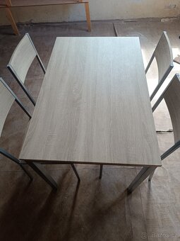 Jídelní sestava stůl a 4 židle - 3